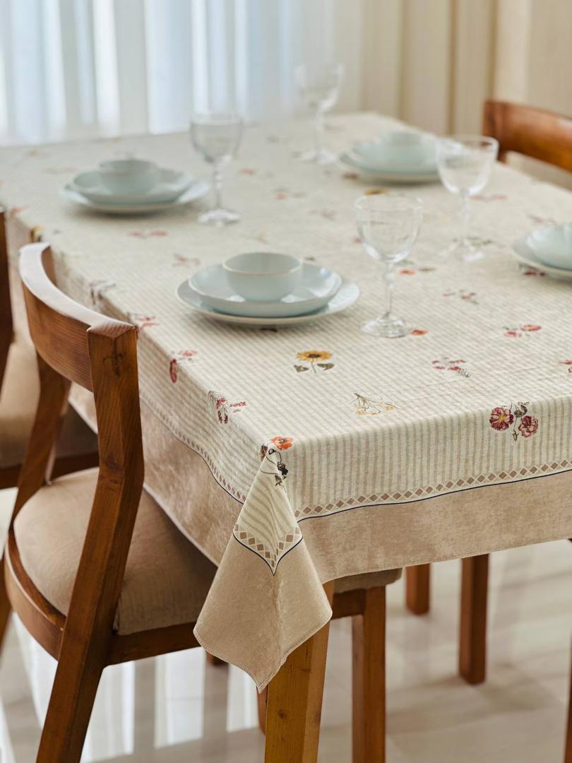 رومیزی مخمل شانل طرح آفتابگردان کد 488 9 رومیزی مخمل شانل طرح آفتابگردان کد 488