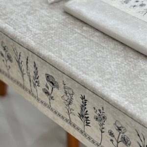 رومیزی مخمل شانل ضد لک طرح لاله کد 599