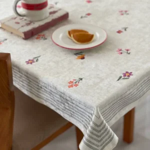 رومیزی مخمل شانل ضد لک طرح پروانه کد 641 فروشگاه اینترنتی ایل آنا
